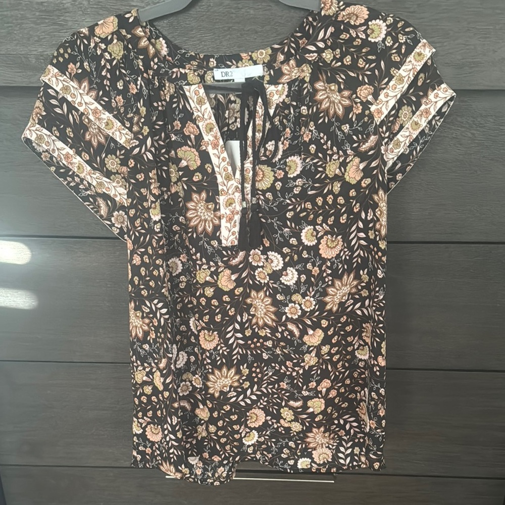 DR2 Cream Gray Blouse with V-Neck Tie Front